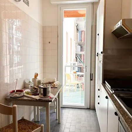 Apartment Giallo Lame